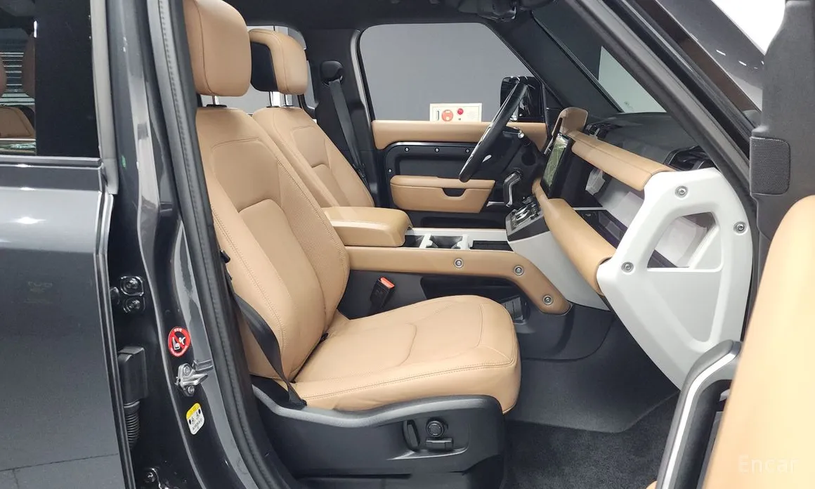 Фото 11 - Land Rover Defender