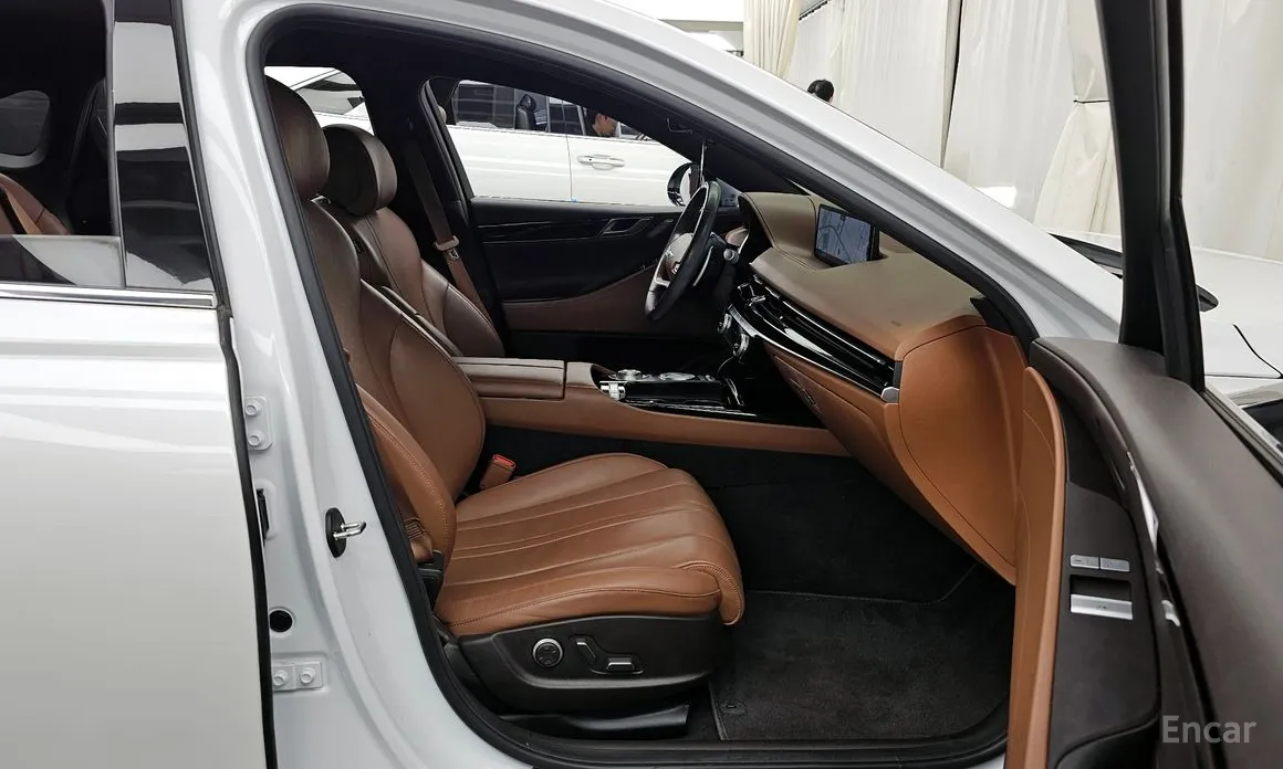 Фото 11 - Genesis G80