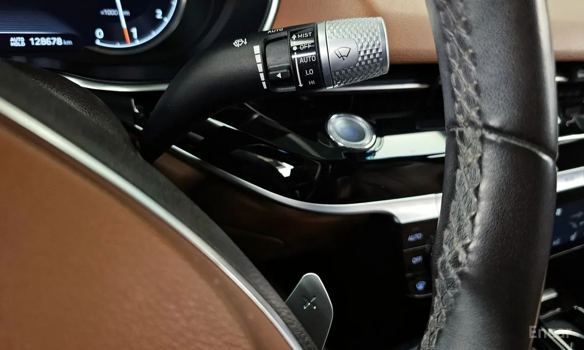 Фото 14 - Genesis G80