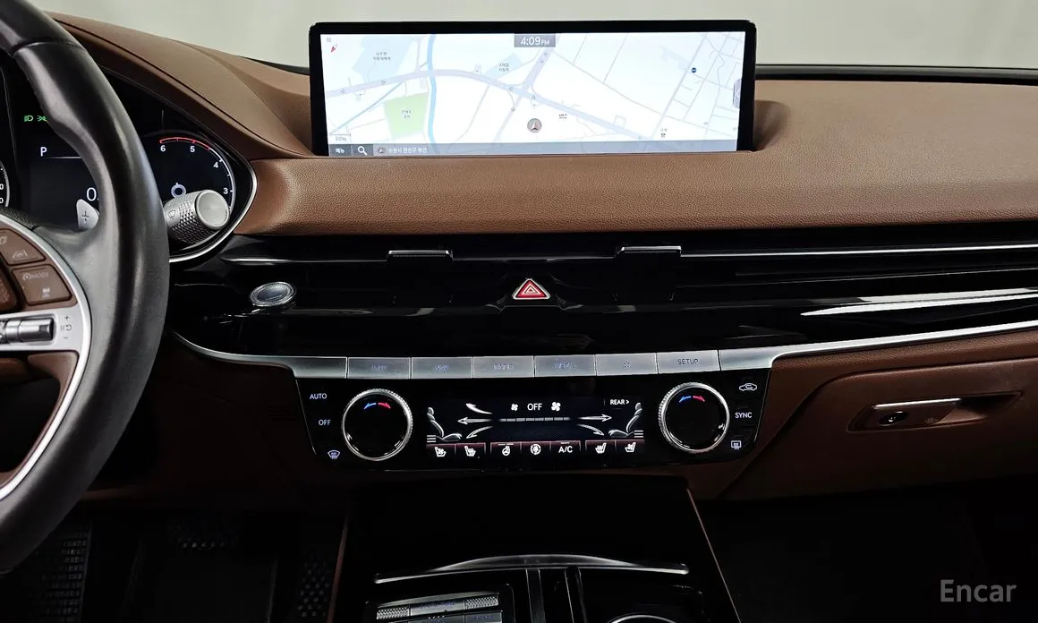 Фото 15 - Genesis G80