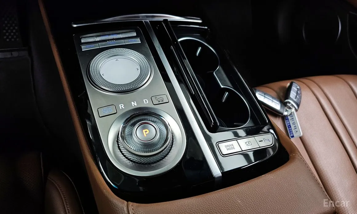 Фото 9 - Genesis G80