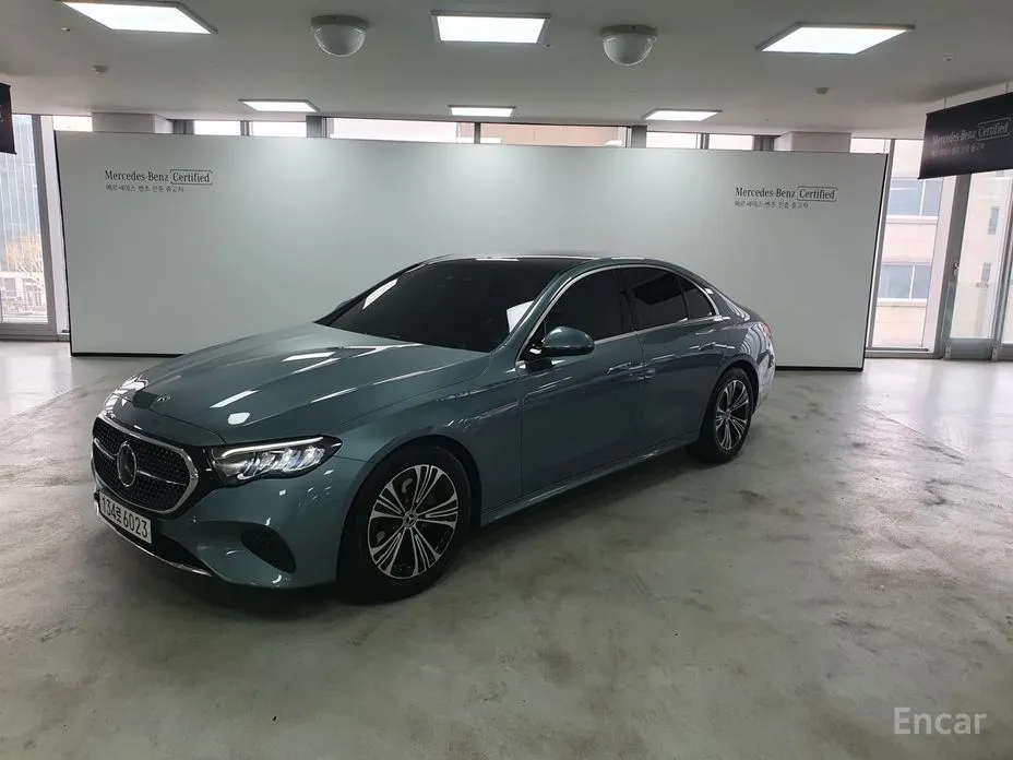 Фото 1 - Mercedes-Benz E-Class