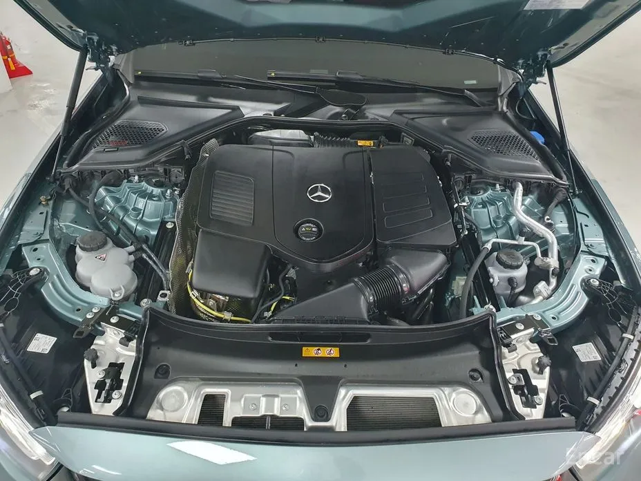 Фото 6 - Mercedes-Benz E-Class