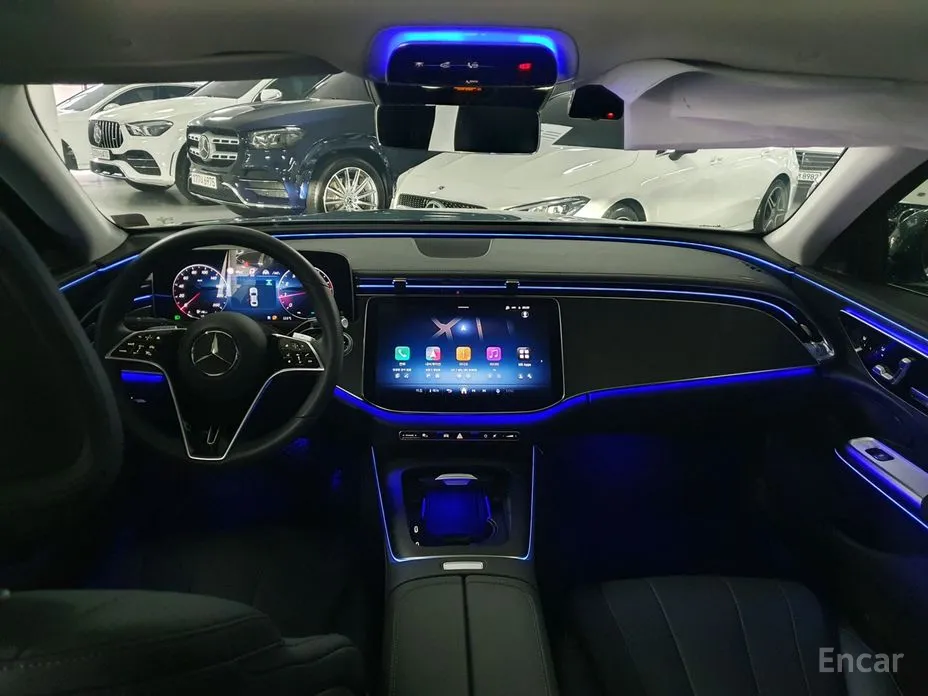 Фото 7 - Mercedes-Benz E-Class