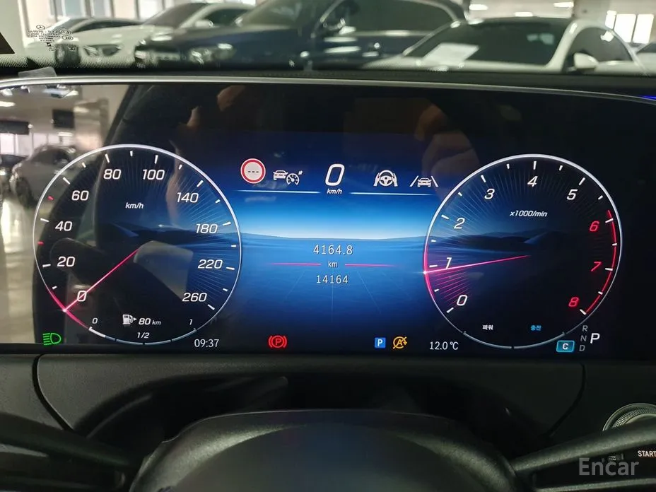 Фото 8 - Mercedes-Benz E-Class