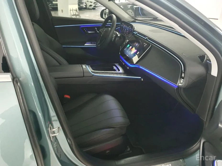 Фото 9 - Mercedes-Benz E-Class