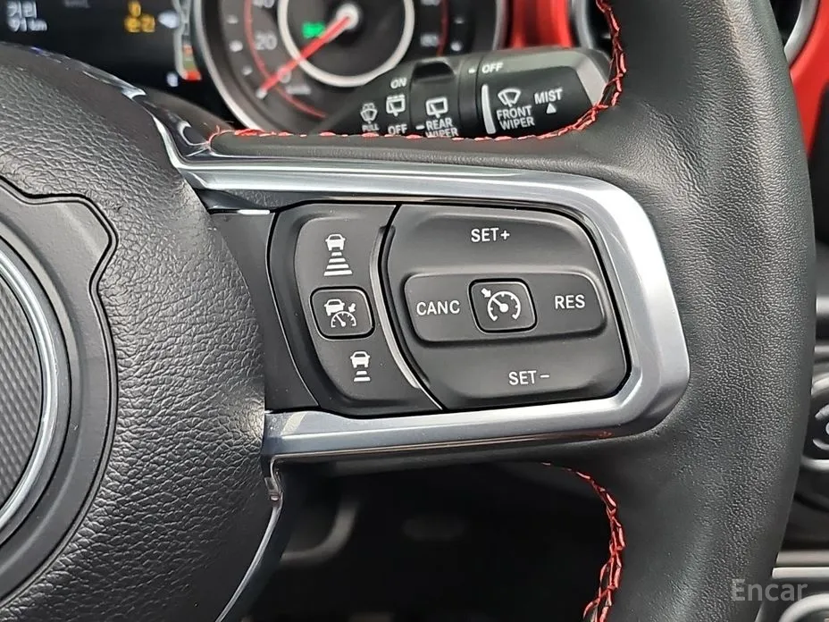 Фото 13 - Jeep Wrangler