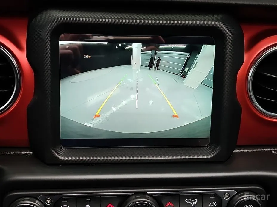 Фото 15 - Jeep Wrangler