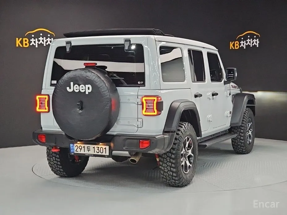 Фото 3 - Jeep Wrangler