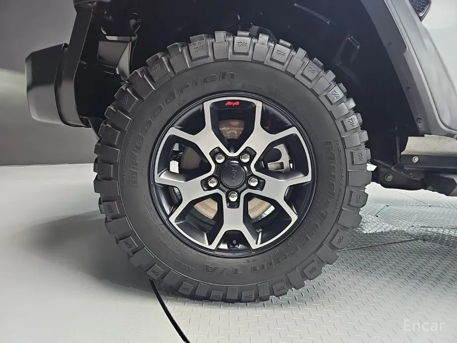 Фото 5 - Jeep Wrangler