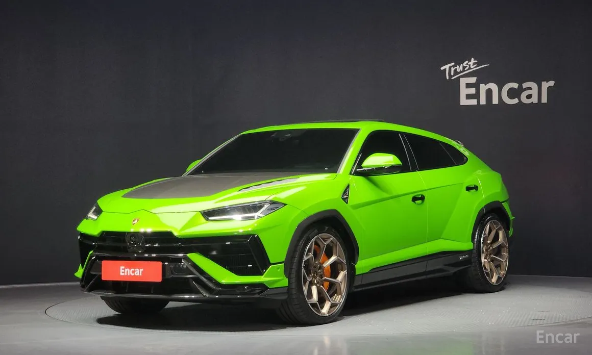 Фото 1 - Lamborghini Urus