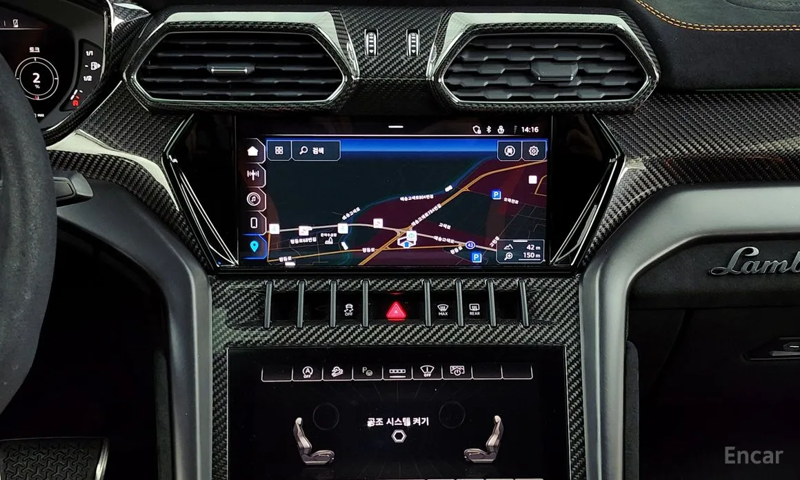 Фото 14 - Lamborghini Urus