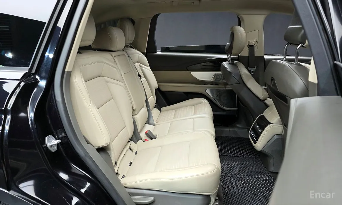 Фото 12 - Lincoln Nautilus