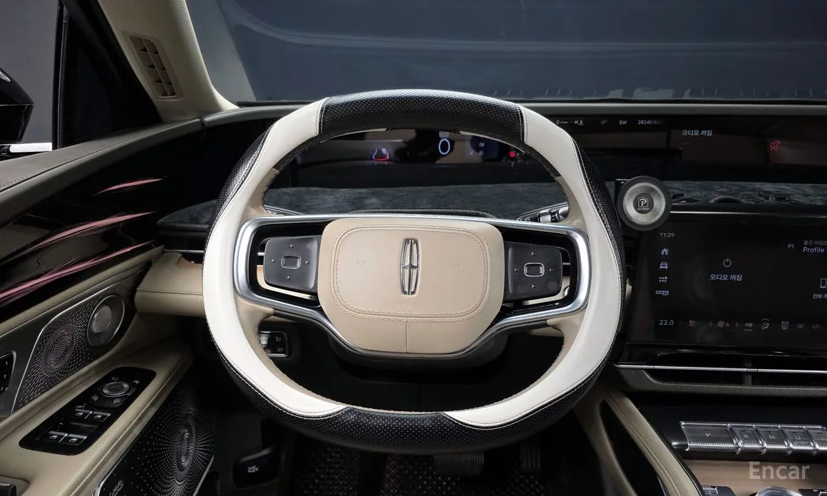 Фото 13 - Lincoln Nautilus