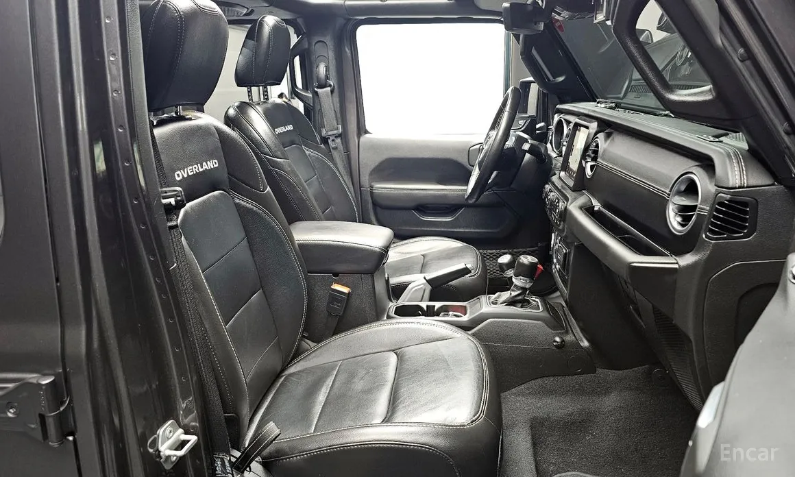 Фото 10 - Jeep Wrangler