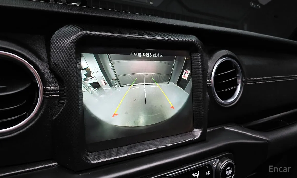 Фото 15 - Jeep Wrangler