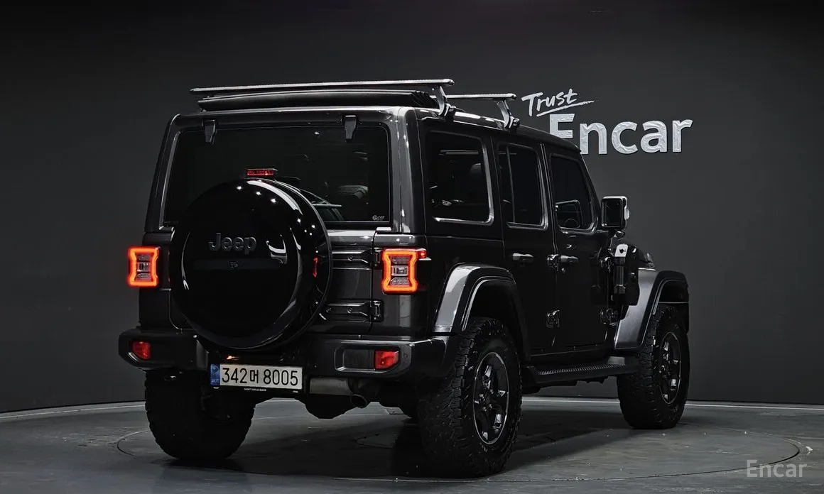 Фото 2 - Jeep Wrangler