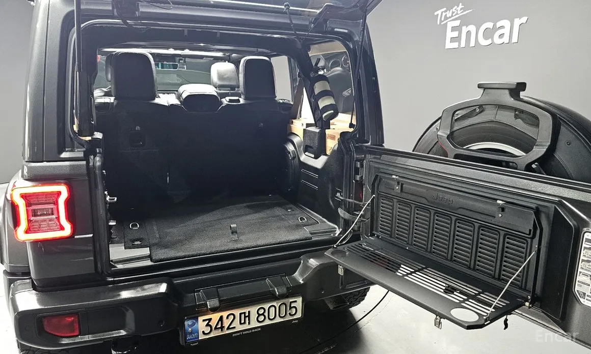 Фото 20 - Jeep Wrangler