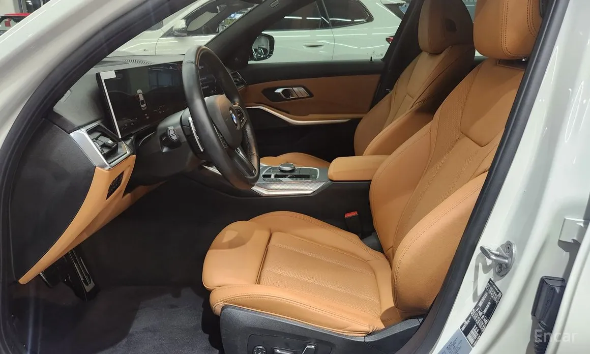 Photo 11 - BMW 3 Series