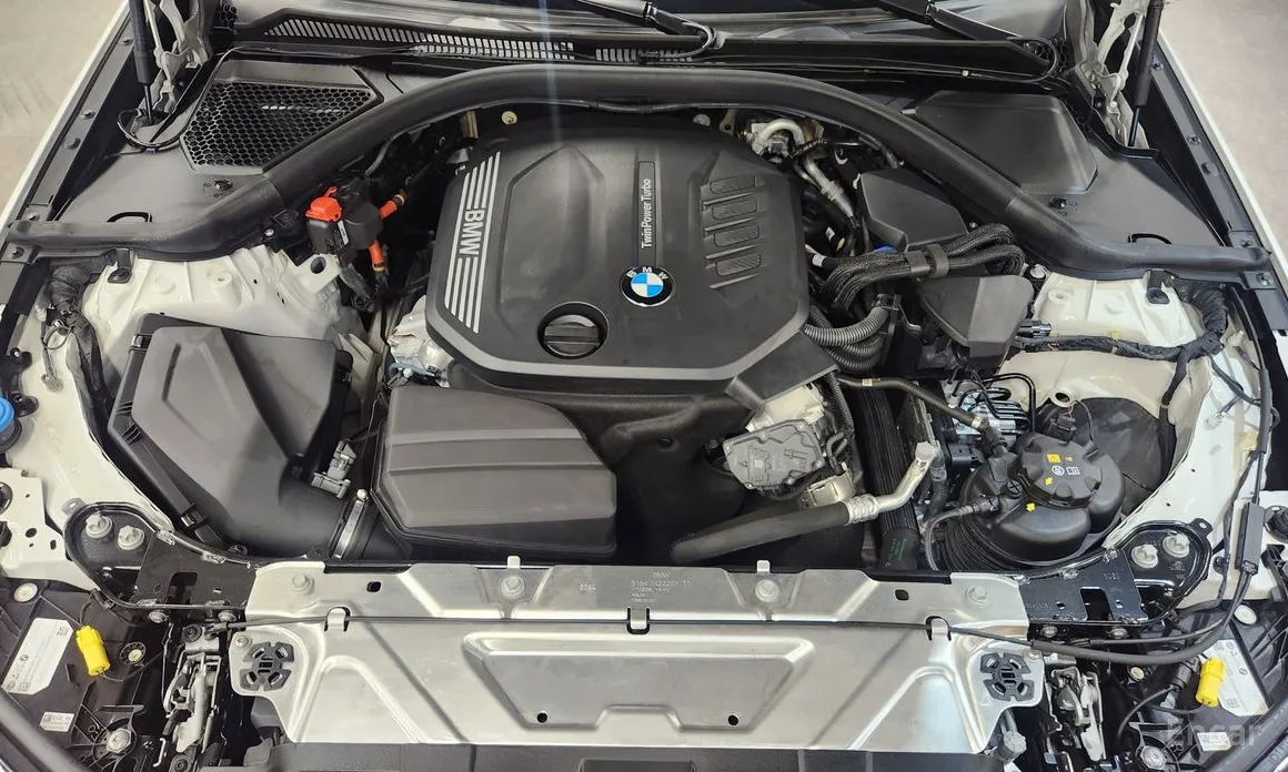 Photo 6 - BMW 3 Series