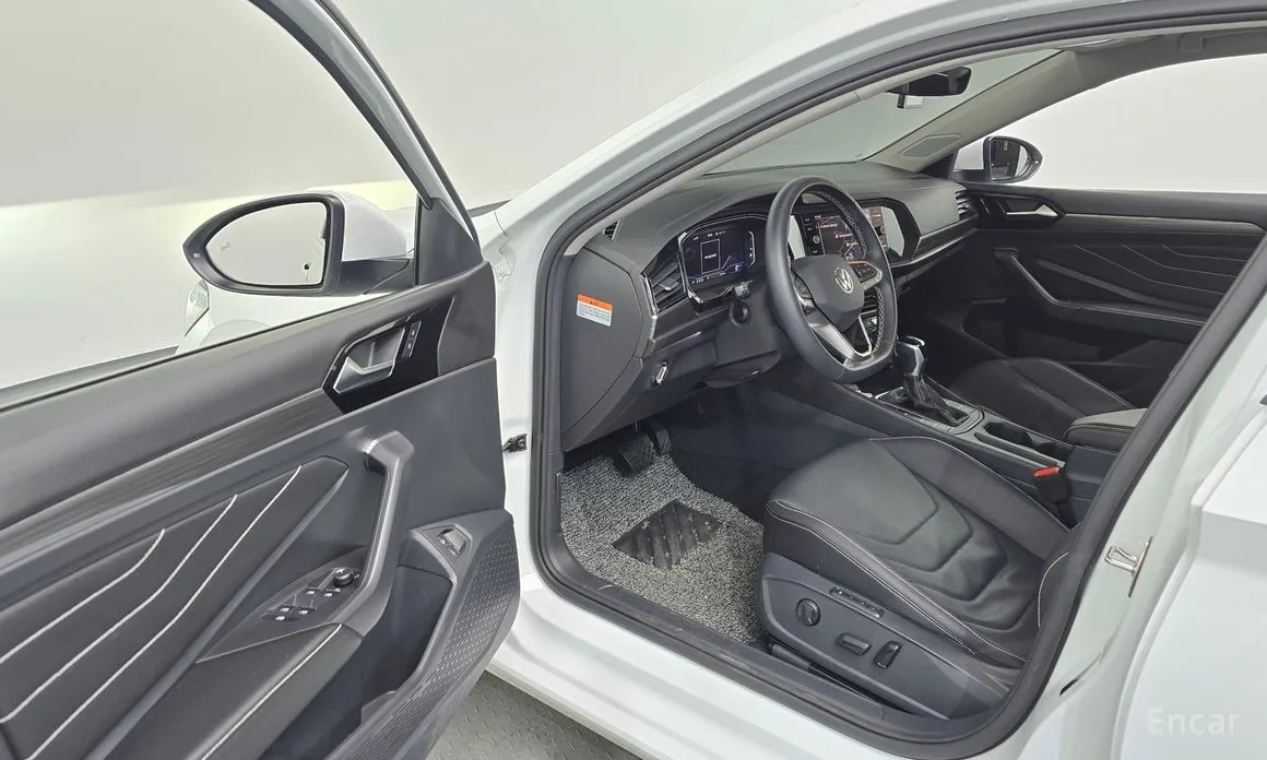 Фото 10 - Volkswagen Jetta