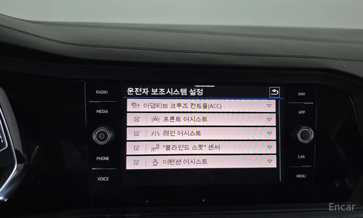 Фото 16 - Volkswagen Jetta