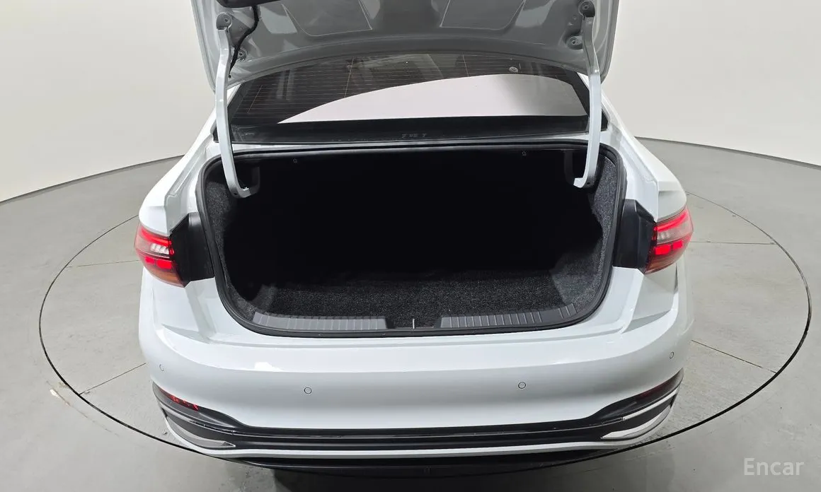 Фото 20 - Volkswagen Jetta