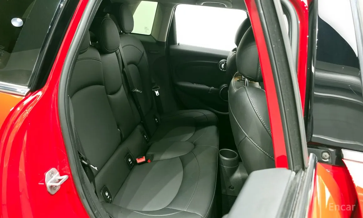 Фото 12 - Mini Cooper