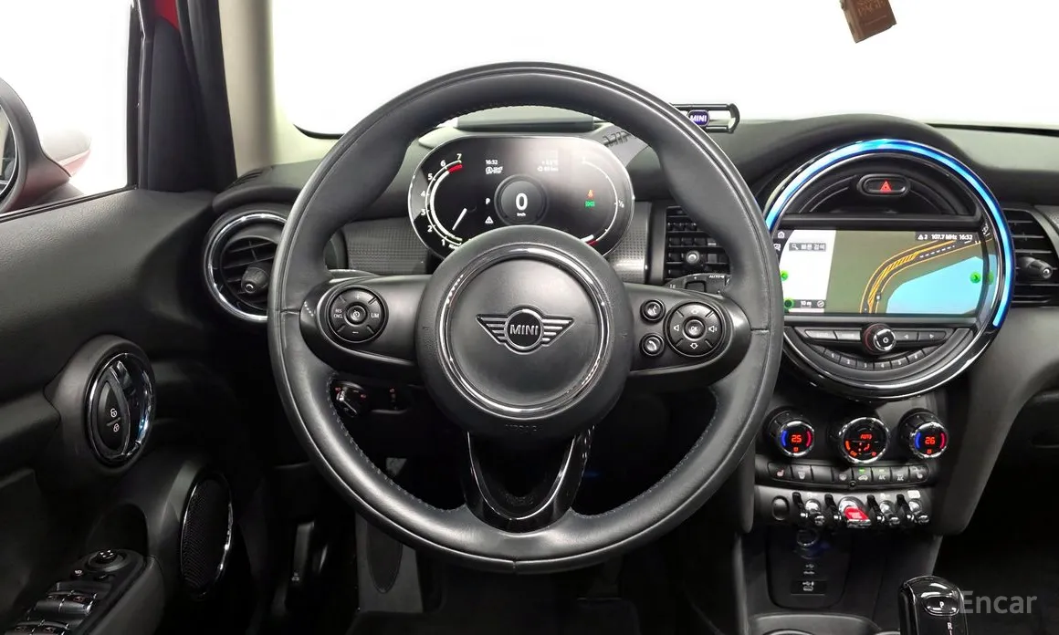 Фото 13 - Mini Cooper