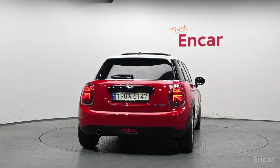 Фото 4 - Mini Cooper