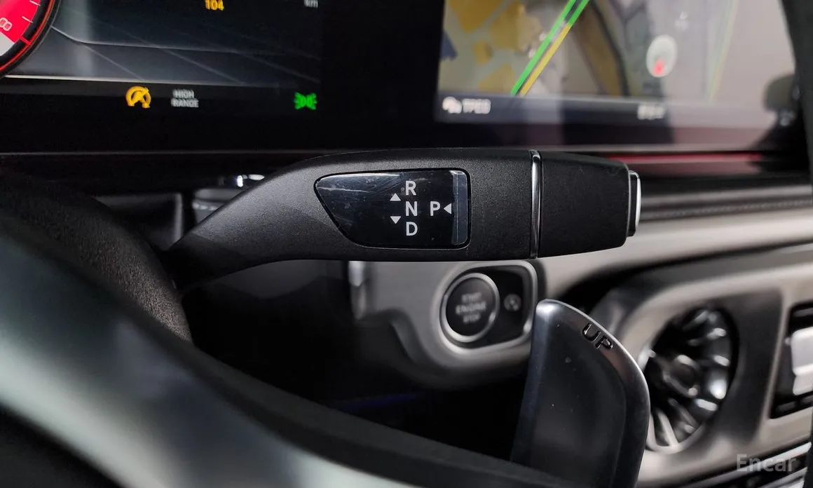 Фото 9 - Mercedes-Benz G-Class