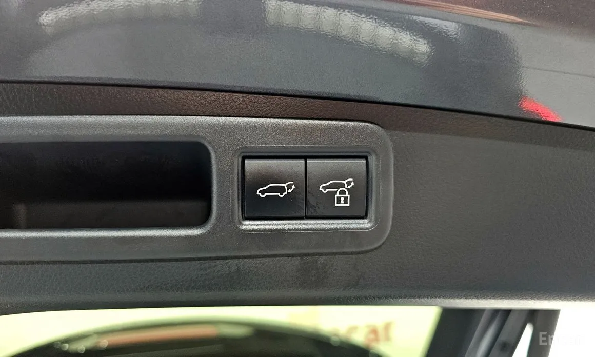 Фото 19 - Lexus RX