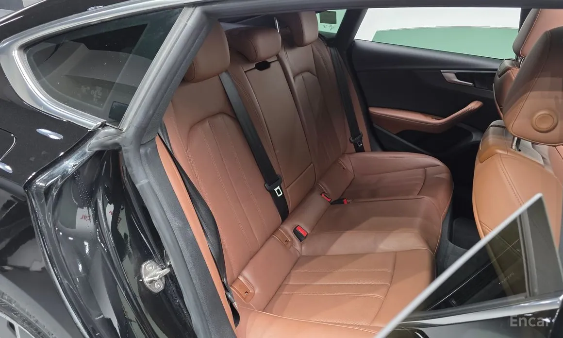 Фото 12 - Audi A5