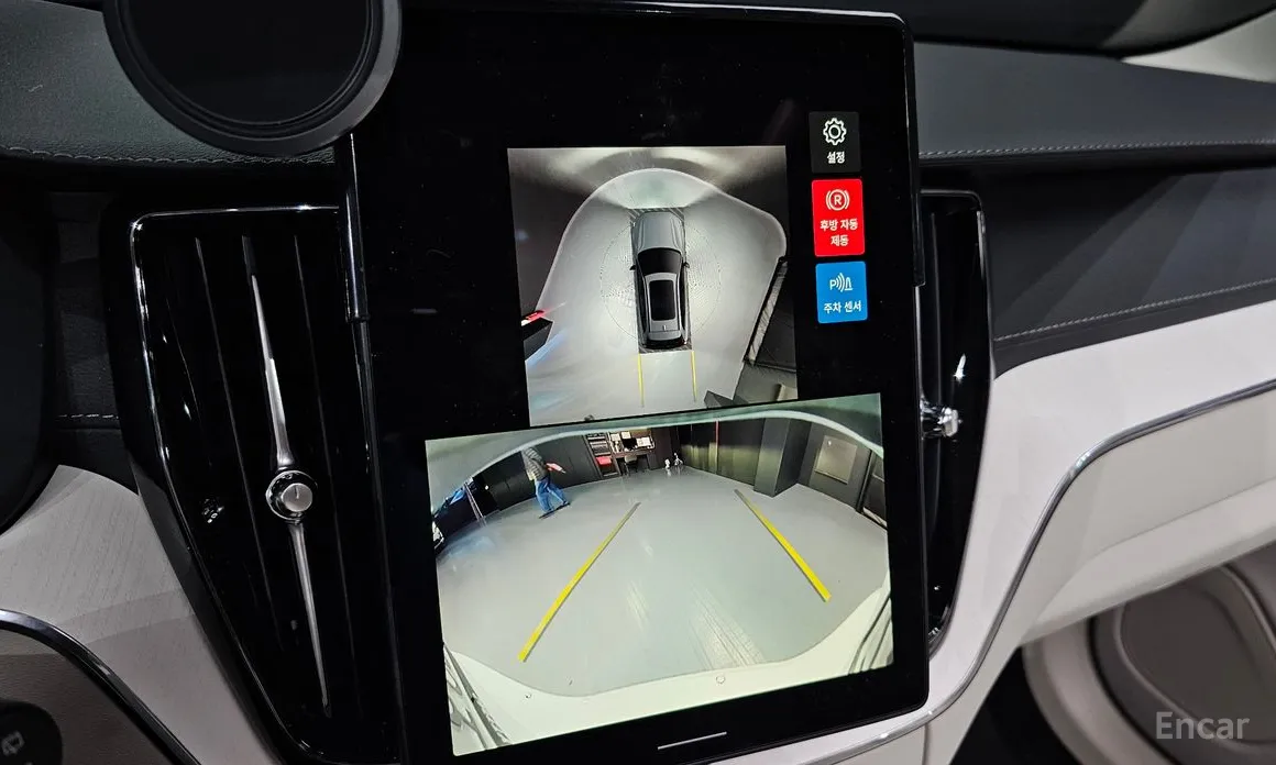 Фото 16 - Volvo XC60