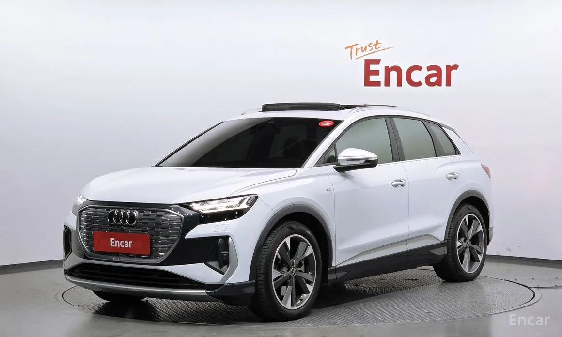 Фото 1 - Audi Q4 e-tron