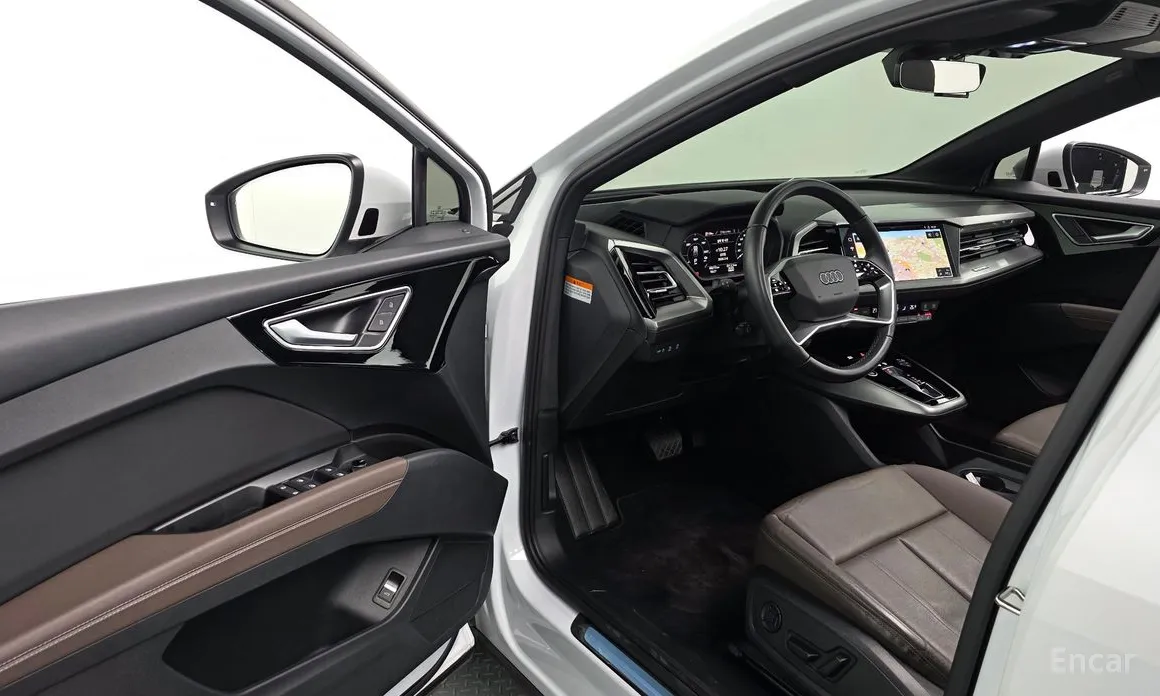 Фото 11 - Audi Q4 e-tron