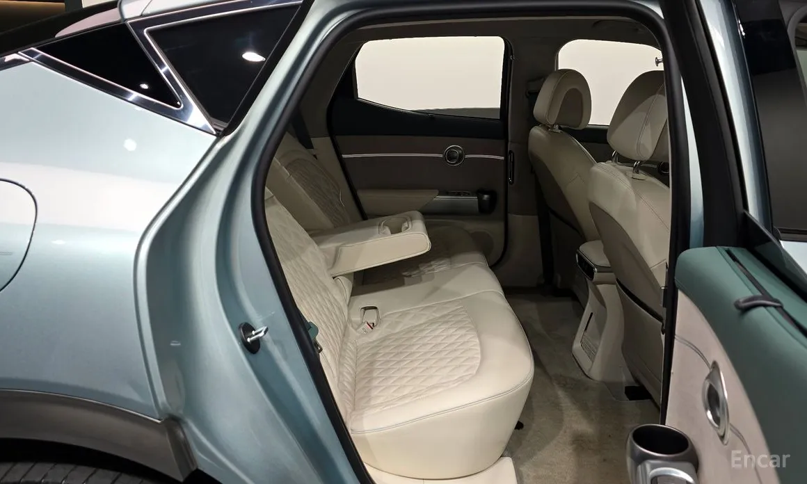 Фото 12 - Genesis GV60