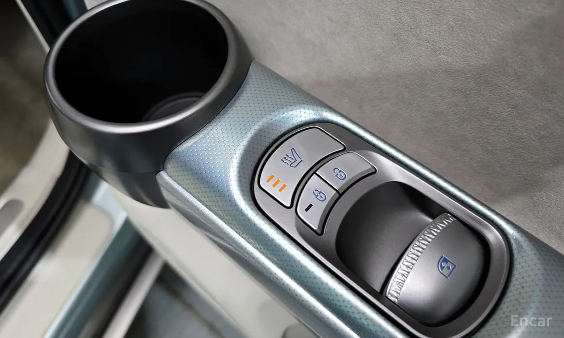 Фото 19 - Genesis GV60