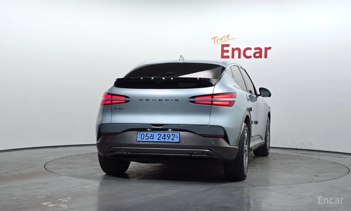 Фото 4 - Genesis GV60