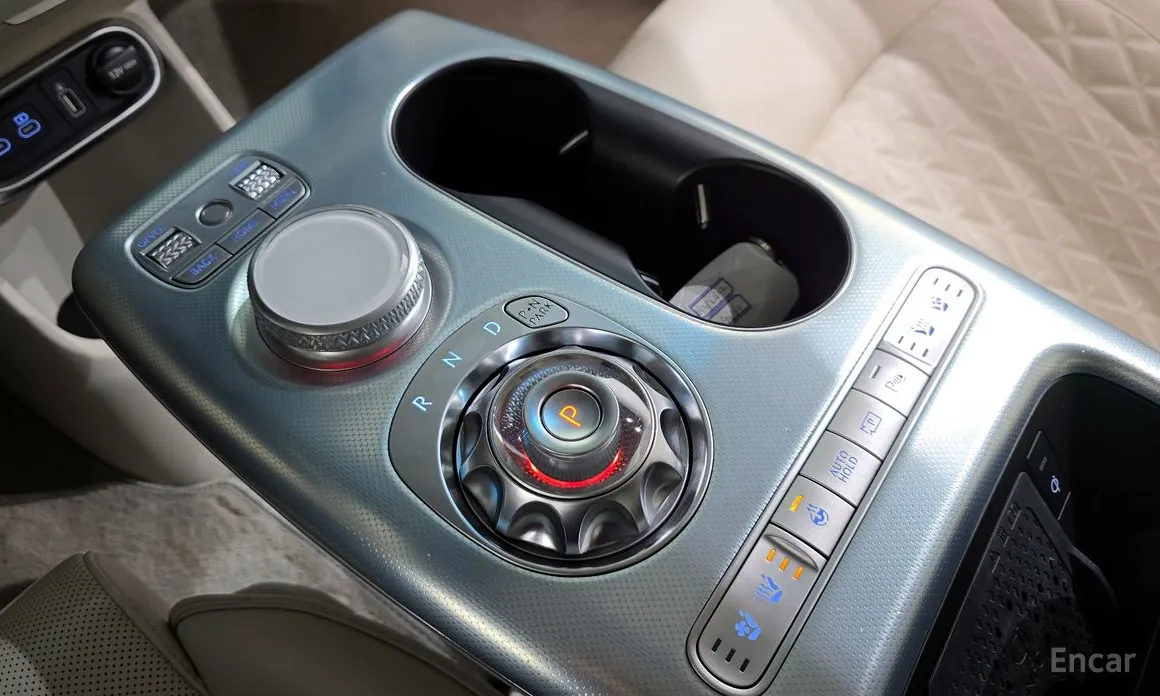 Фото 9 - Genesis GV60