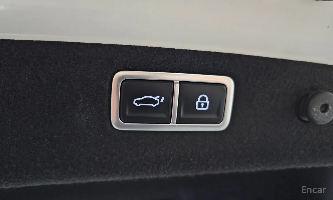 Фото 20 - Genesis G70