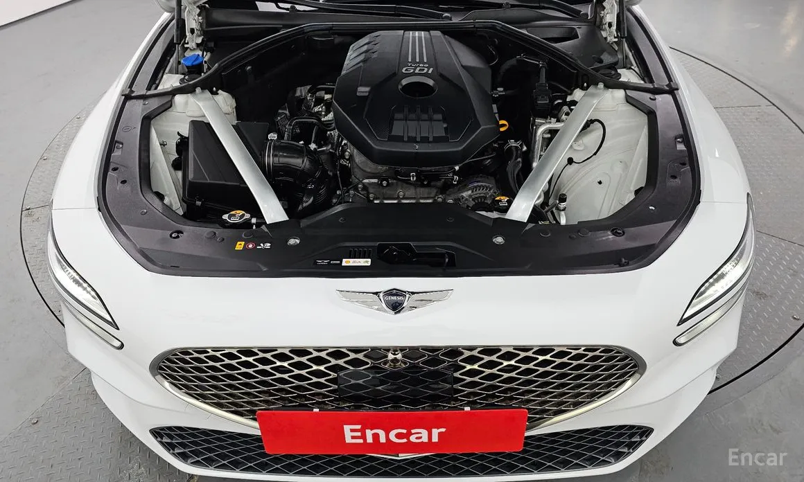 Фото 6 - Genesis G70