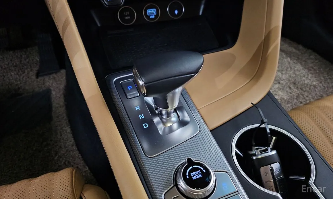 Фото 9 - Genesis G70