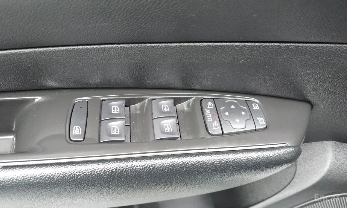 Фото 19 - Renault SM6