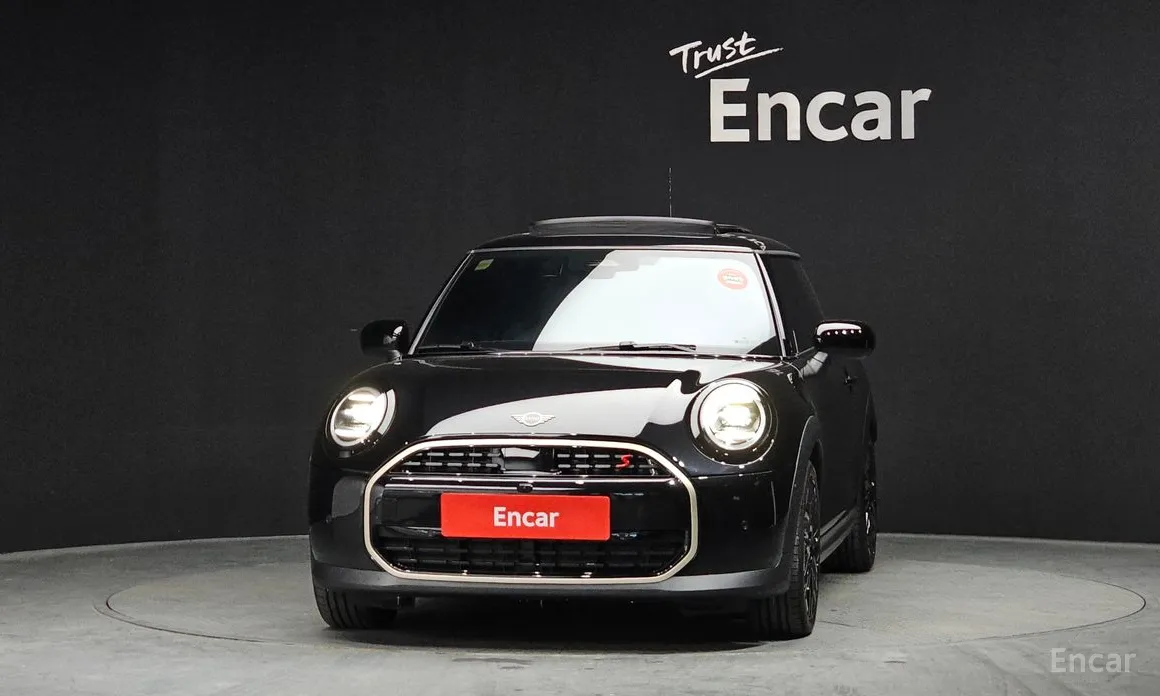 Фото 3 - Mini Cooper