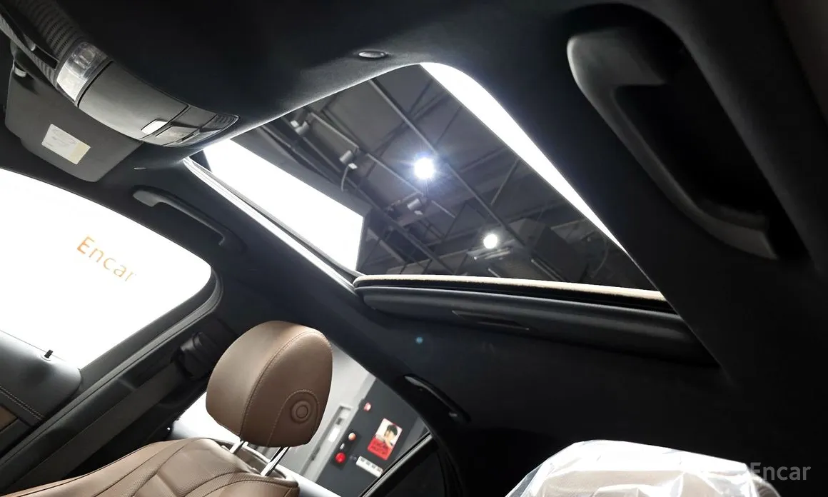 Фото 18 - Mercedes-Benz E-Class