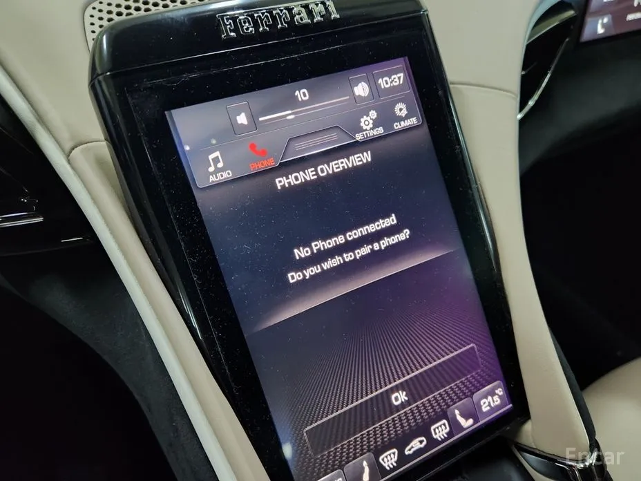 Фото 14 - Ferrari Roma