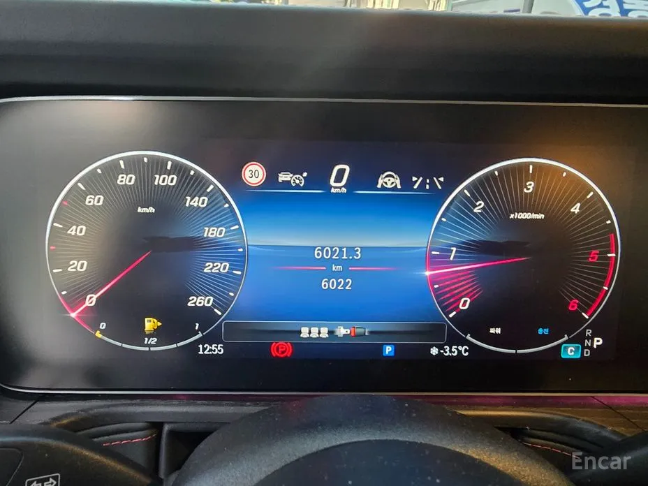 Фото 12 - Mercedes-Benz G-Class