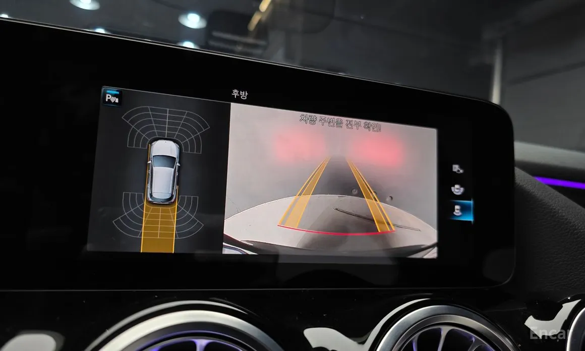 Фото 15 - Mercedes-Benz GLA-Class