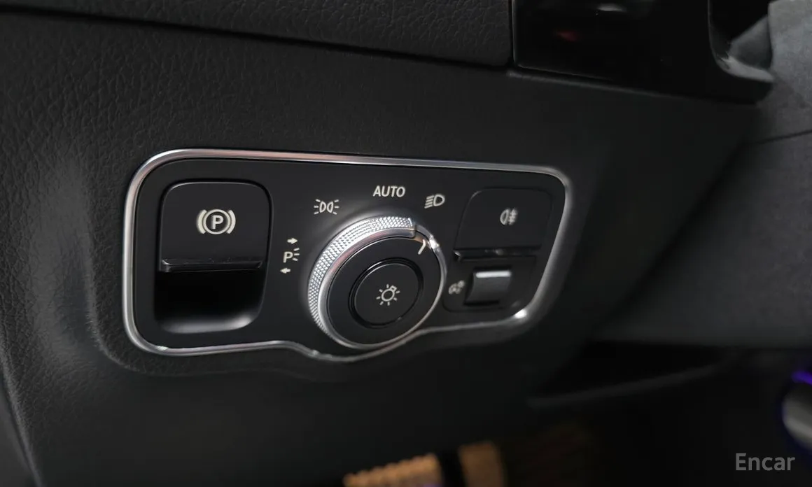 Фото 17 - Mercedes-Benz GLA-Class